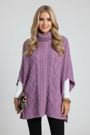 Gebreide Poncho voor Dames – Hoge Kraag & Klassiek Kabelpatroon