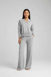 Dames Loungeset met V-hals – Comfortabele Luxe Loungewear Set