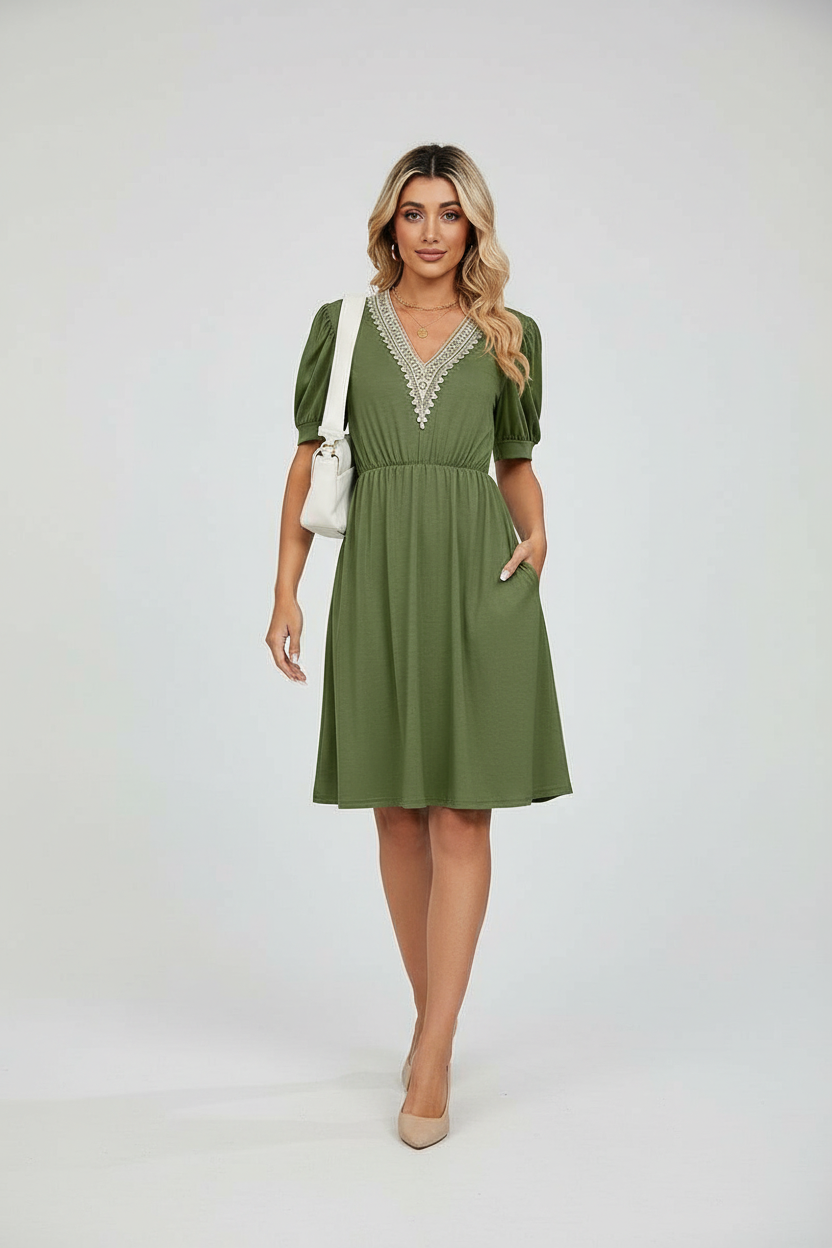 Luchtige Dames Jurk met Kant en Pofmouwen