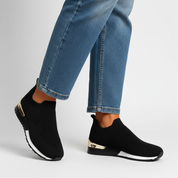 Dames Slip-On Sneakers met Puntige Neus – Stijlvolle en Comfortabele Schoenen