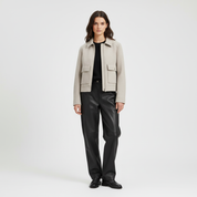 Premium Wolmix Cropped Dames Bomberjack Met Knoopzakken