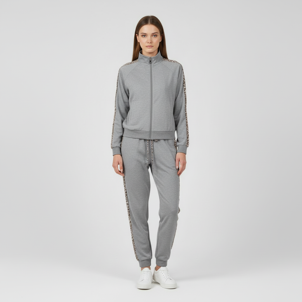 Trendy Tweedelig Dames Trainingspak met Luipaardprint Accenten