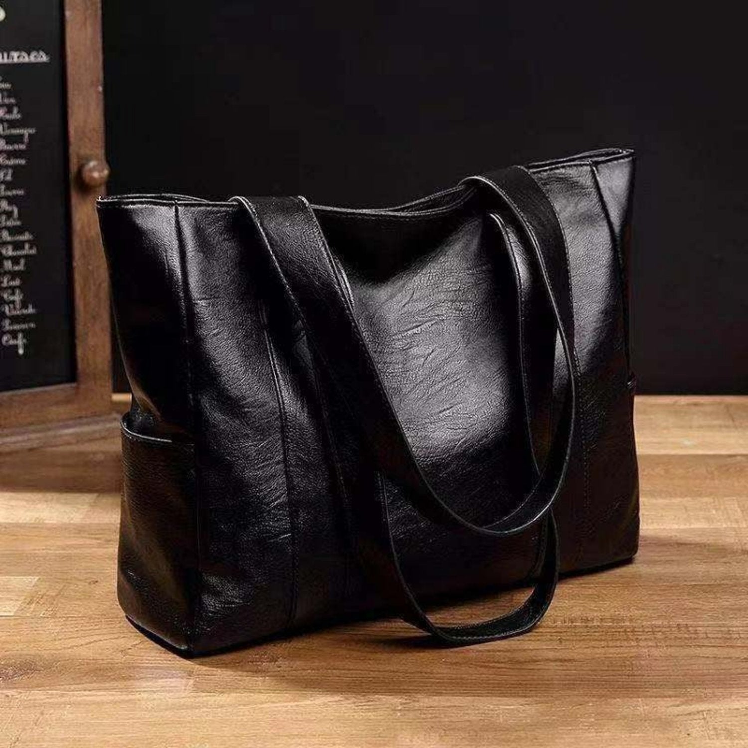 Big-Soft-Leather-Bag-Female-2023-New-Tide-Korean-Version-Of-Everything-Simple-Large-Capacity-Tote_5a6999b5-d18a-48e7-84c3-4b39eefbc1c6.jpg