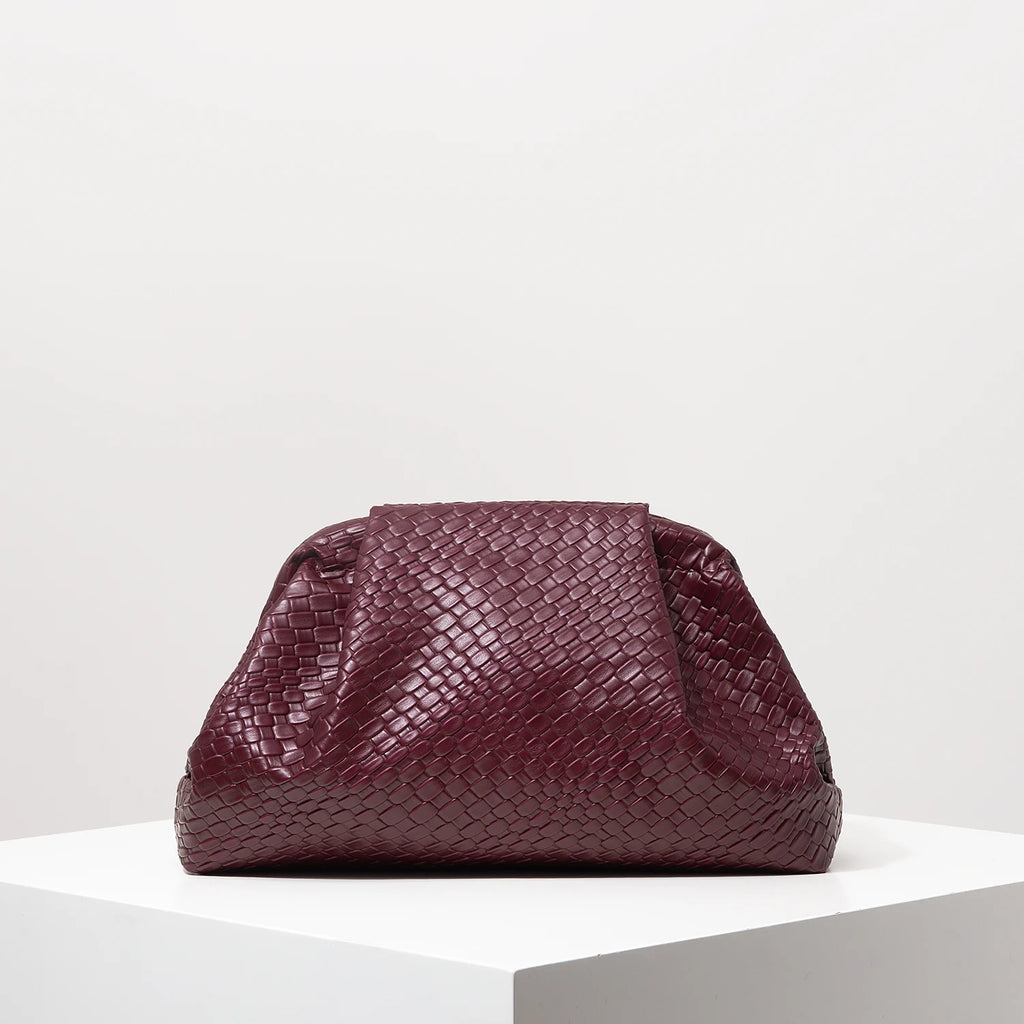 Luxe Geweven Clutch in Bordeaux | Dea Studios