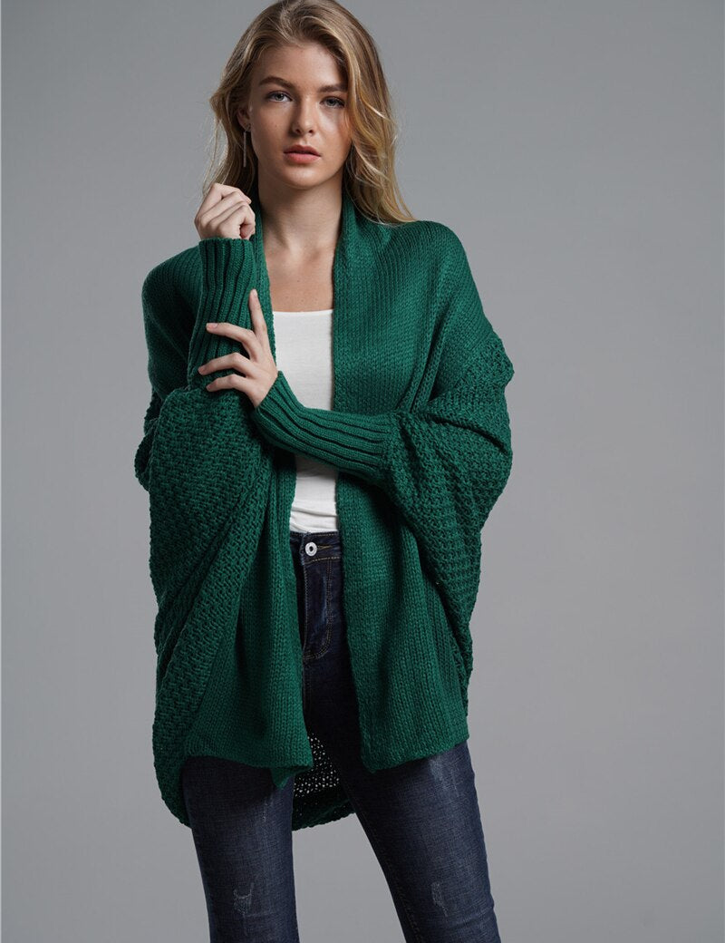 Sara | Moderne Weste mit offener Schriftart 1