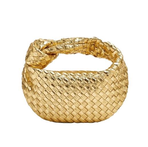 Borsa a mano intrecciata oro, design elegante, accessorio moda donna, tessuto metallico, stile lussuoso, perfetta per eventi speciali.