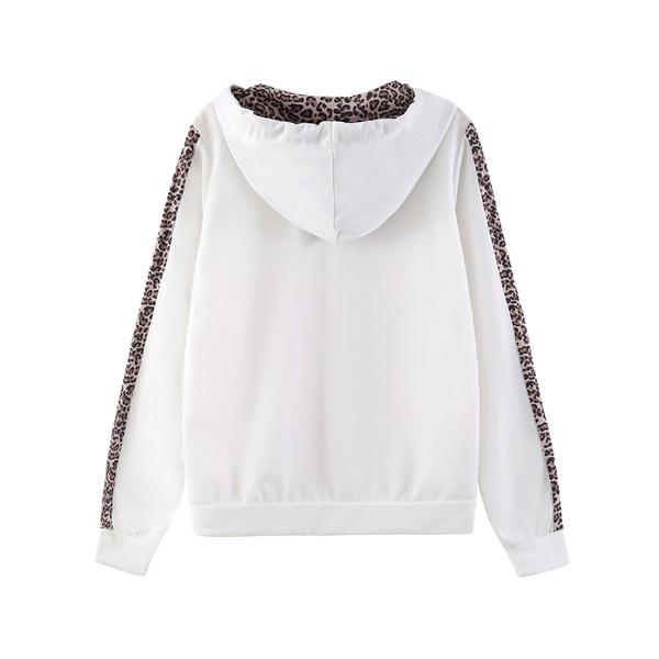 Trendy Tweedelig Dames Trainingspak met Luipaardprint Accenten