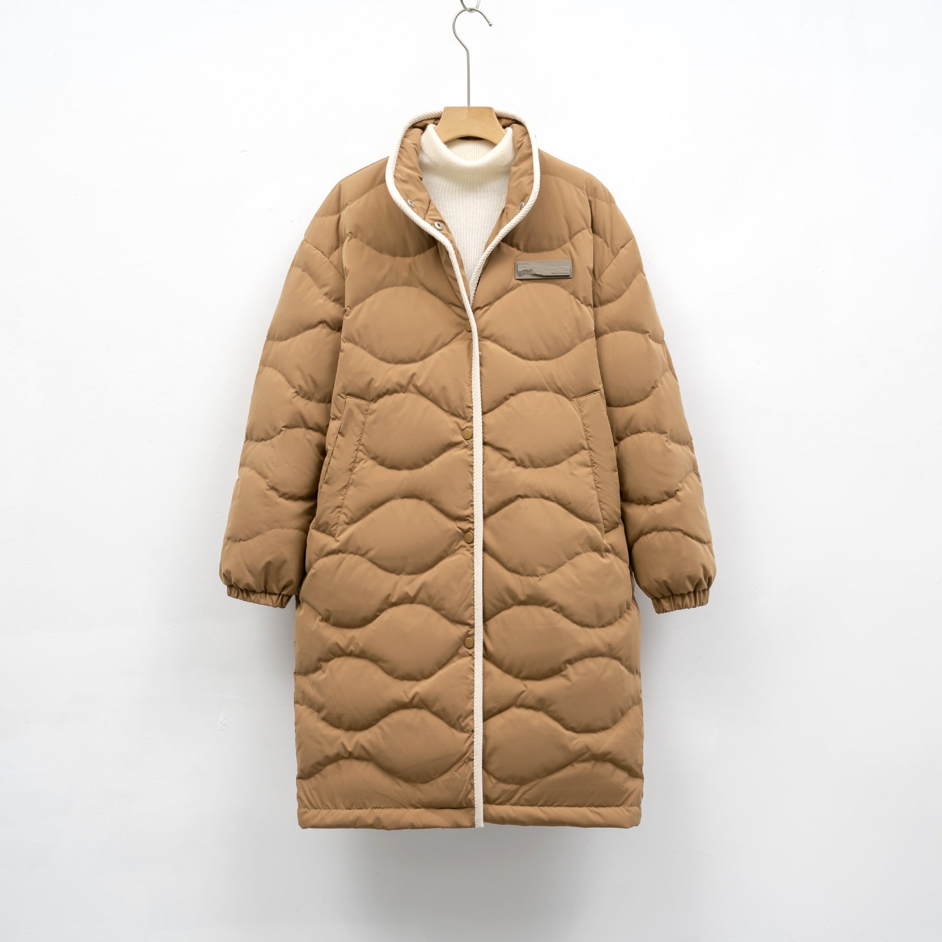 Lange Dames Winterjas – Gewatteerde Jas met Golvende Stiksels