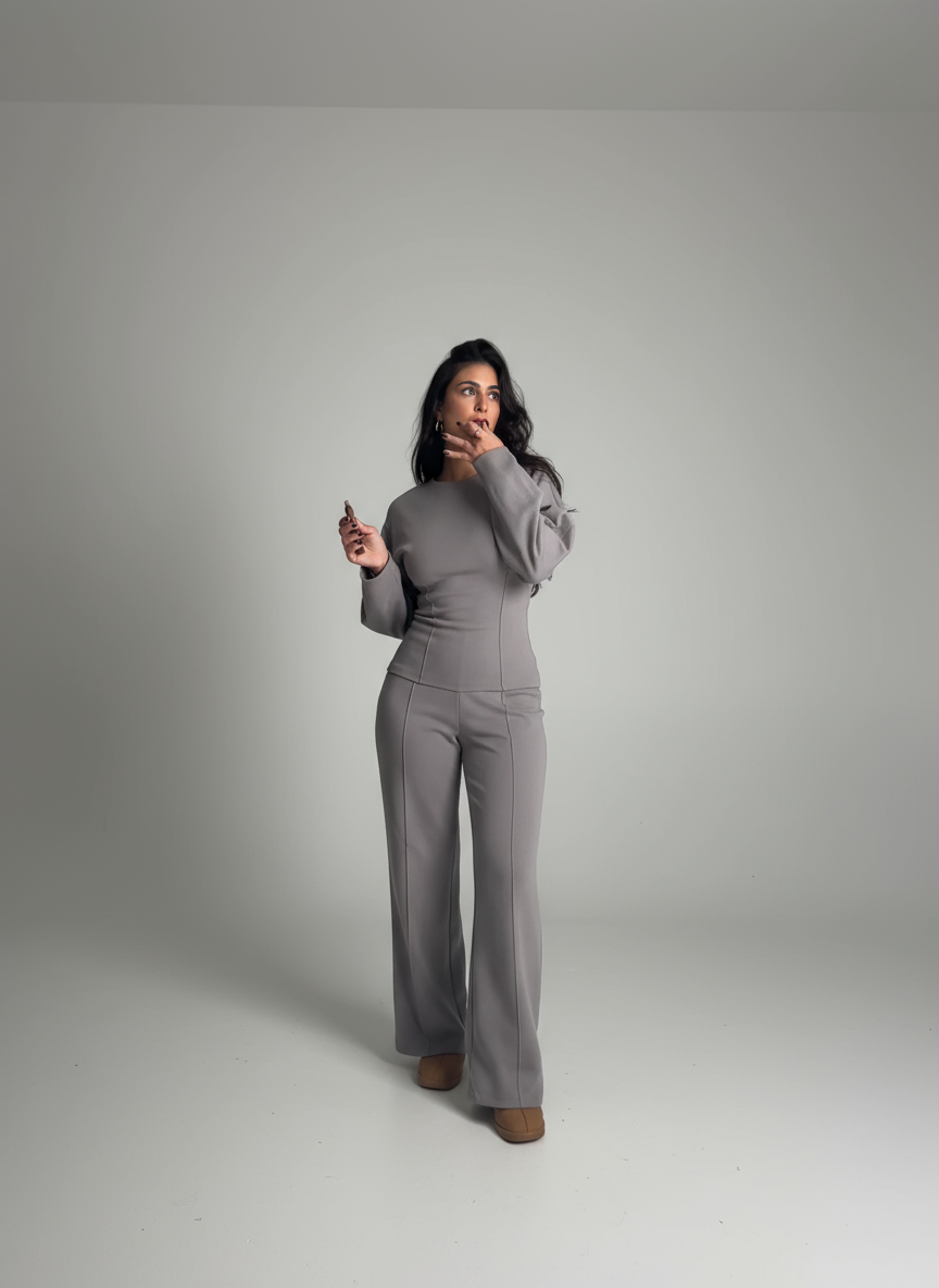 Chique Dames Set – Elegante Tweedelige Outfit met Flatterende Pasvorm