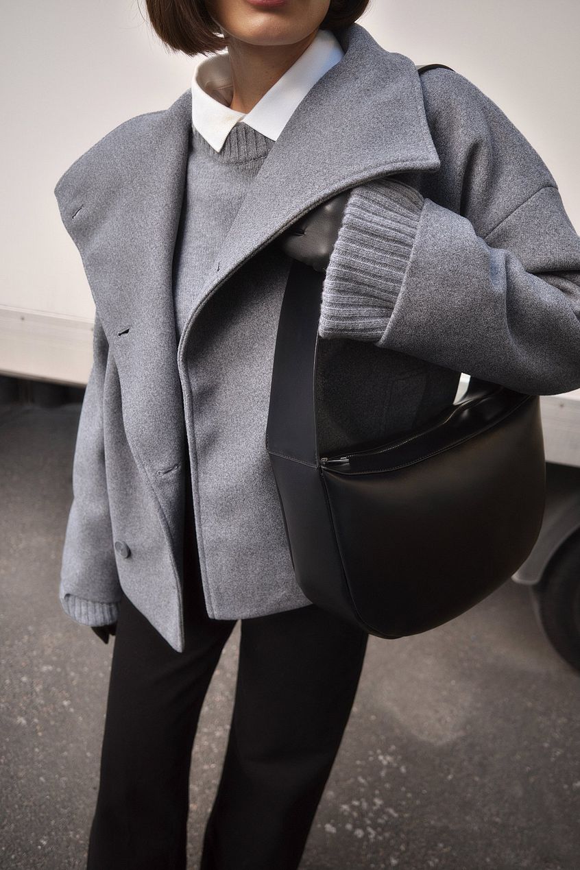 Luxe Korte Dames Jas – Double Breasted Mantel met Elegante Pasvorm en Warme Stof