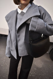 Luxe Korte Dames Jas – Double Breasted Mantel met Elegante Pasvorm en Warme Stof