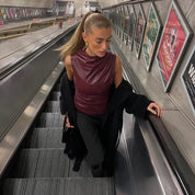 Dames Top – Vegan Leren Top Met Mocknek En Ruches